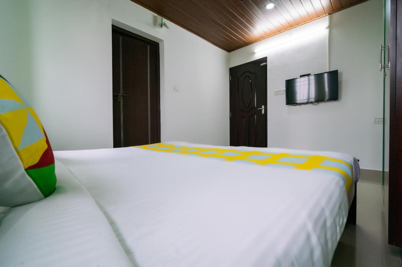 Oyo Home 49697 Aj Apartments Kochi エクステリア 写真